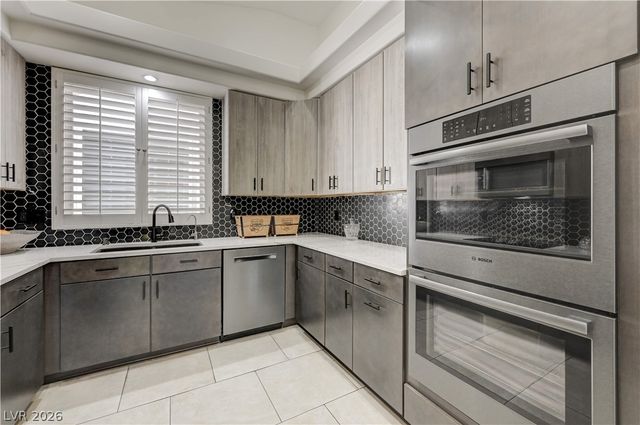 457 Indigo Springs Street, Henderson, NV 89014