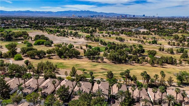 457 Indigo Springs Street, Henderson, NV 89014