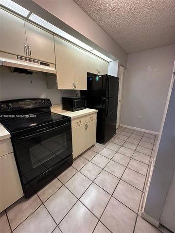 8600 SW 212th St 105, Cutler Bay, FL 33189