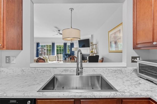 205 Balaban Circle, Woodstock, GA 30188