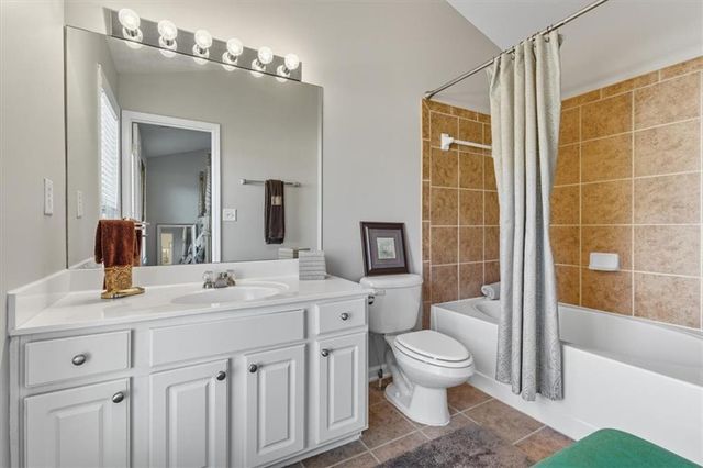 205 Balaban Circle, Woodstock, GA 30188