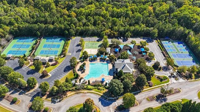 205 Balaban Circle, Woodstock, GA 30188