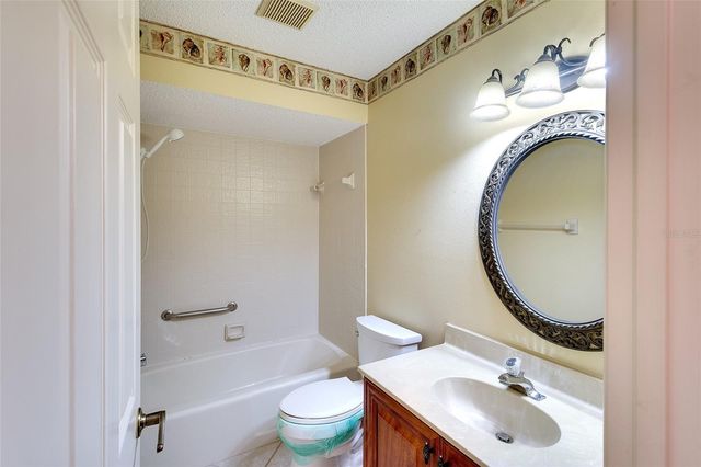 6291 TIMBER LAKE DRIVE I4, Sarasota, FL 34243