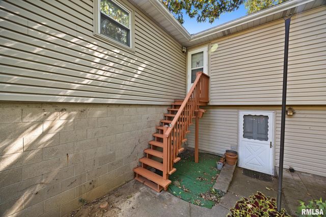 125 DEVRON Circle, East Peoria, IL 61611