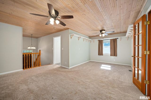 125 DEVRON Circle, East Peoria, IL 61611