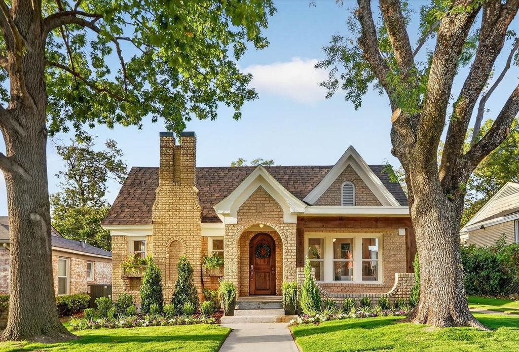 3323 Ivandell Avenue, Dallas, TX 75211 — exterior