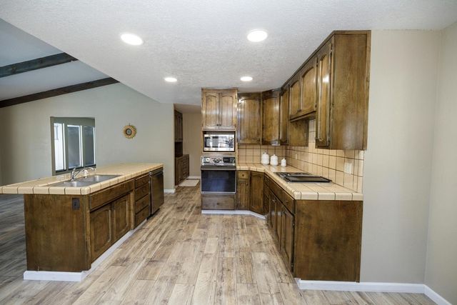 605 W Union, Modesto, CA 95356