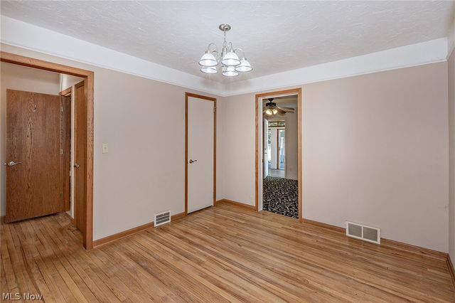1016 Lander Road, Highland Heights, OH 44143