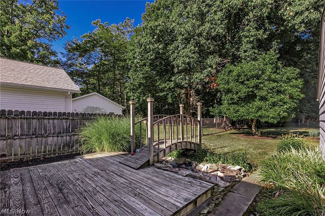 1016 Lander Road, Highland Heights, OH 44143
