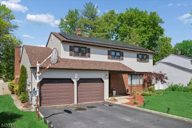 24 Sandalwood Dr, Edison Twp., NJ 08820