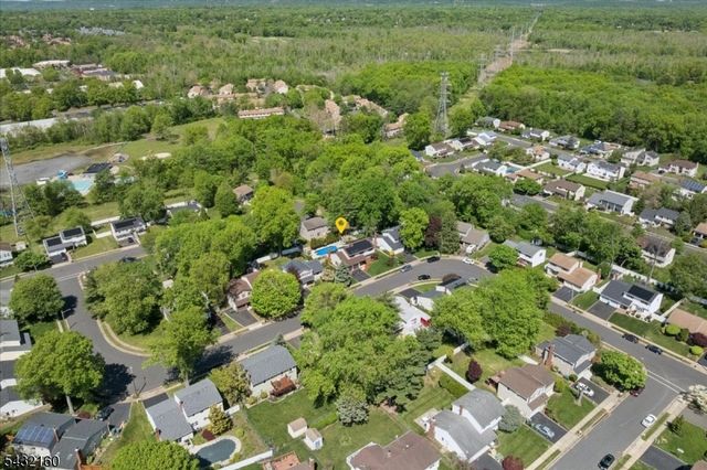 24 Sandalwood Dr, Edison Twp., NJ 08820