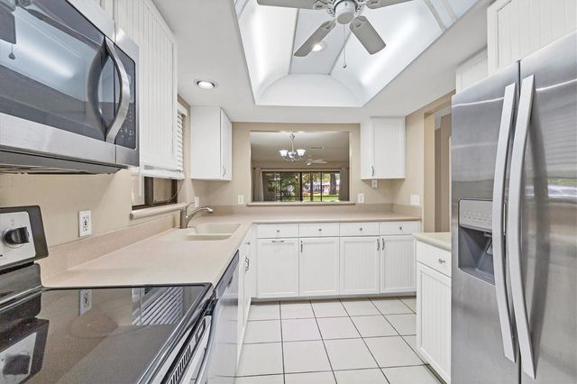 6642 SCHOONER BAY CIRCLE 6642, Sarasota, FL 34231