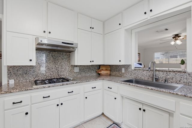 357 TUTTLE RD, Terrell Hills, TX 78209