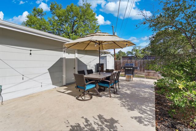 357 TUTTLE RD, Terrell Hills, TX 78209