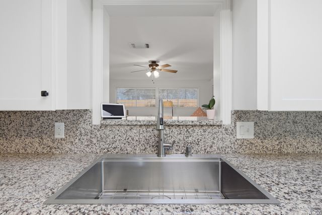 357 TUTTLE RD, Terrell Hills, TX 78209