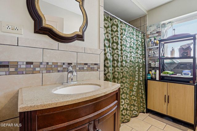 9605 MONTWOOD Drive, El Paso, TX 79925