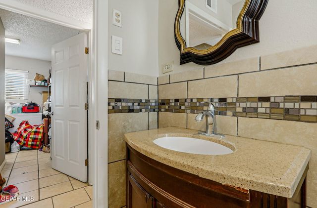 9605 MONTWOOD Drive, El Paso, TX 79925