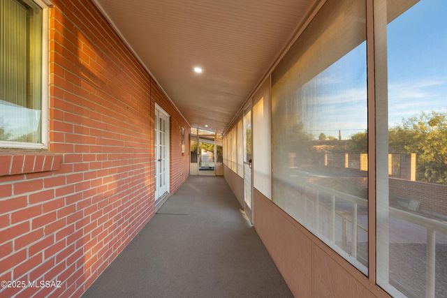 1115 W Giaconda Way, Tucson, AZ 85704