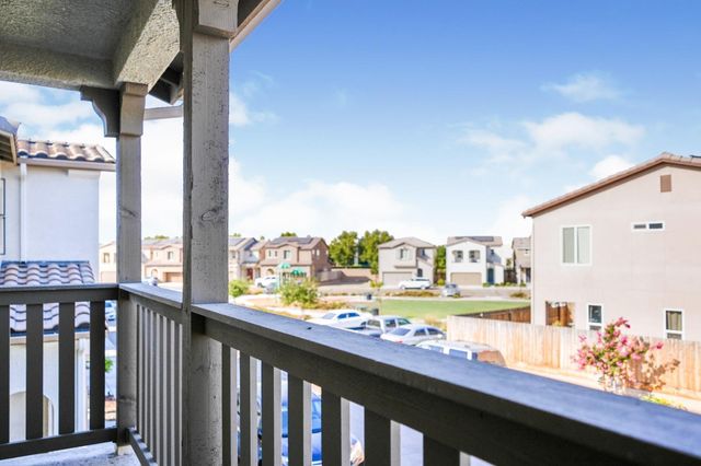 611 N Cattail Court, Fresno, CA 93727