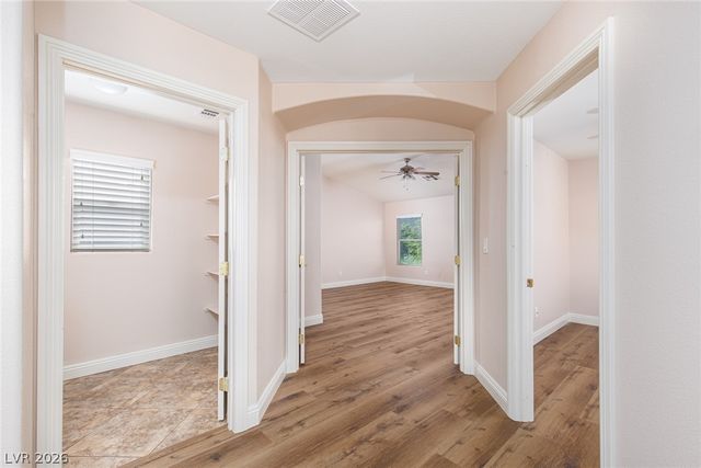5163 Tunnel Falls Drive, Las Vegas, NV 89141