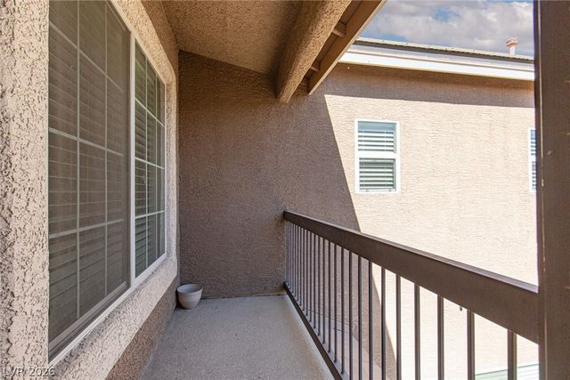 5163 Tunnel Falls Drive, Las Vegas, NV 89141