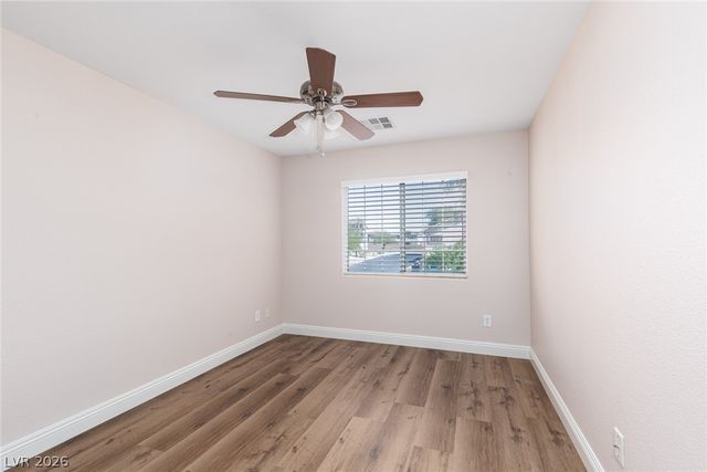 5163 Tunnel Falls Drive, Las Vegas, NV 89141