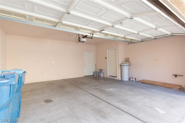 5163 Tunnel Falls Drive, Las Vegas, NV 89141