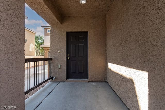 5163 Tunnel Falls Drive, Las Vegas, NV 89141