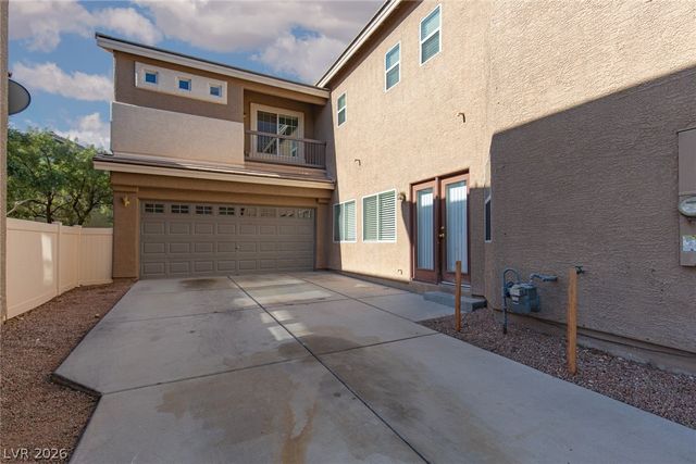 5163 Tunnel Falls Drive, Las Vegas, NV 89141