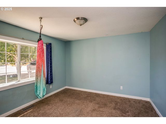 1565 8TH Ave, Hammond, OR 97121
