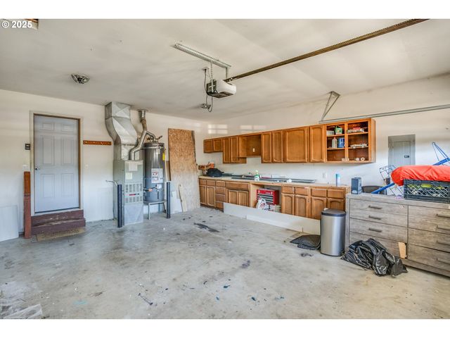 1565 8TH Ave, Hammond, OR 97121