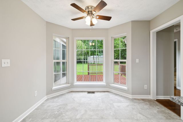 2907 York Rd, Pleasant View, TN 37146