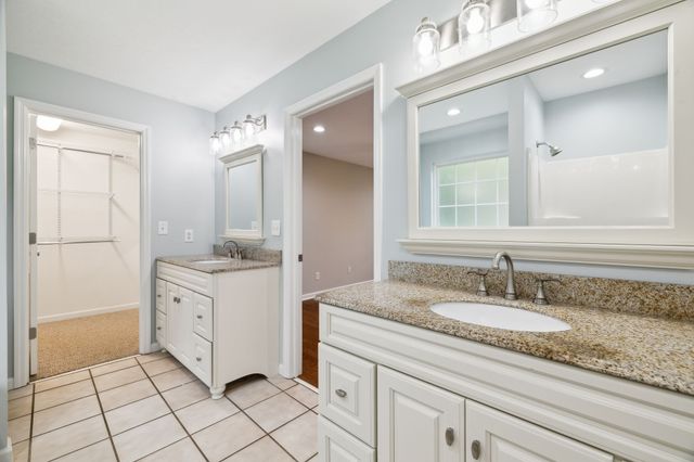 2907 York Rd, Pleasant View, TN 37146