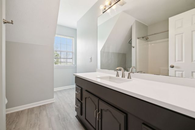 2907 York Rd, Pleasant View, TN 37146