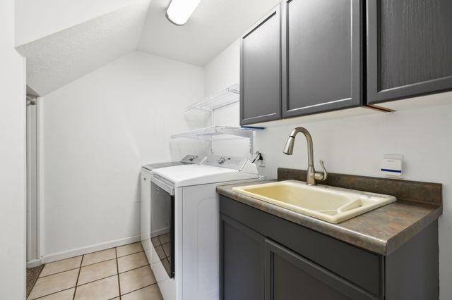 2907 York Rd, Pleasant View, TN 37146