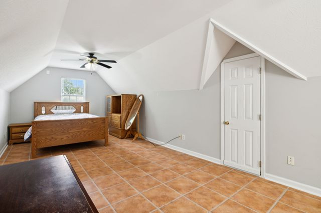 2907 York Rd, Pleasant View, TN 37146