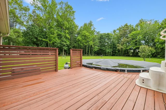 2907 York Rd, Pleasant View, TN 37146