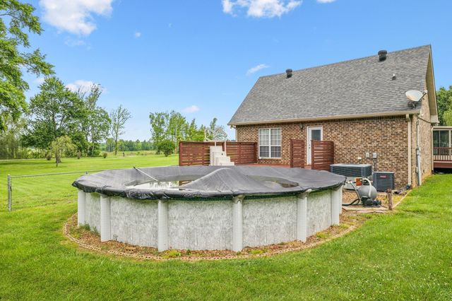2907 York Rd, Pleasant View, TN 37146