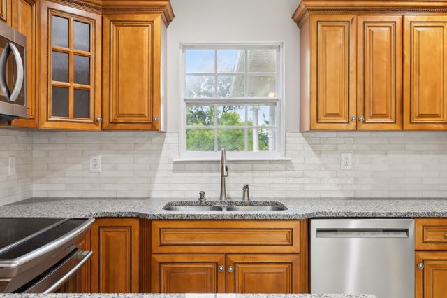 2907 York Rd, Pleasant View, TN 37146