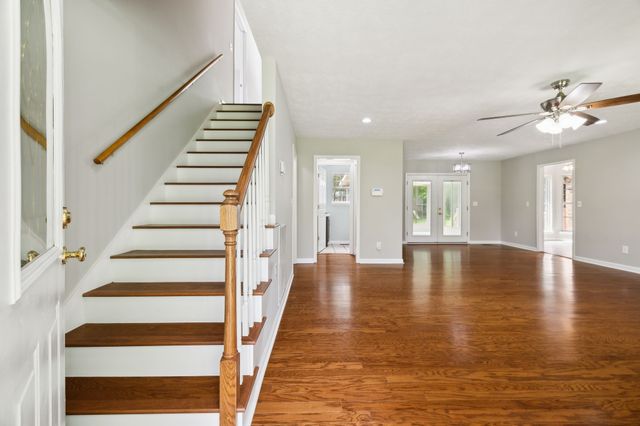 2907 York Rd, Pleasant View, TN 37146