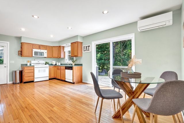 88 Waterfield Road, Barnstable, MA 02655