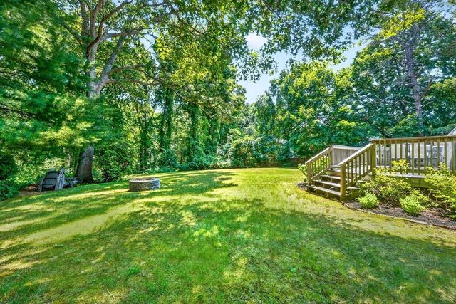 88 Waterfield Road, Barnstable, MA 02655