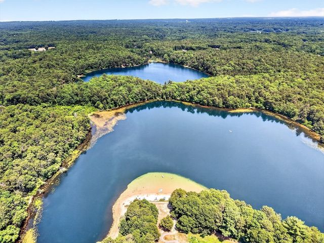 88 Waterfield Road, Barnstable, MA 02655