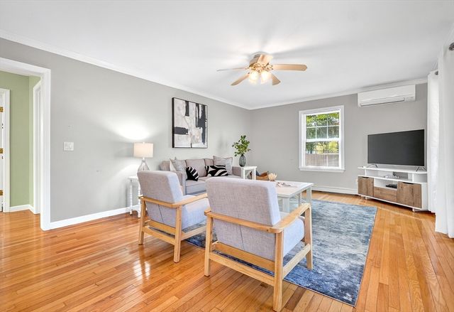 88 Waterfield Road, Barnstable, MA 02655