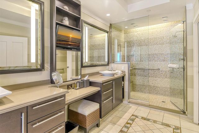 915 SEASIDE DRIVE 511, Weeks 16-17, Sarasota, FL 34242