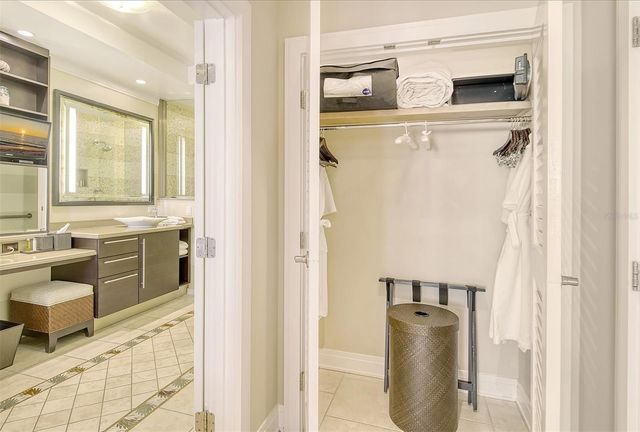 915 SEASIDE DRIVE 511, Weeks 16-17, Sarasota, FL 34242