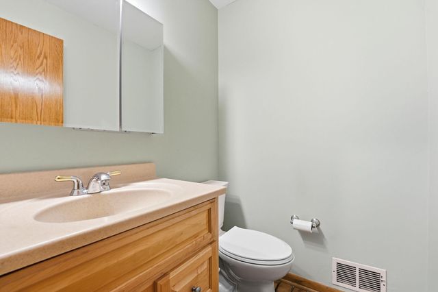8601 Chalet Road, Bloomington, MN 55438