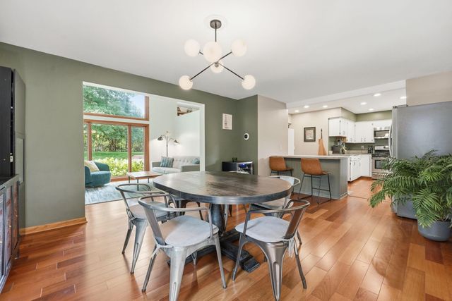 8601 Chalet Road, Bloomington, MN 55438