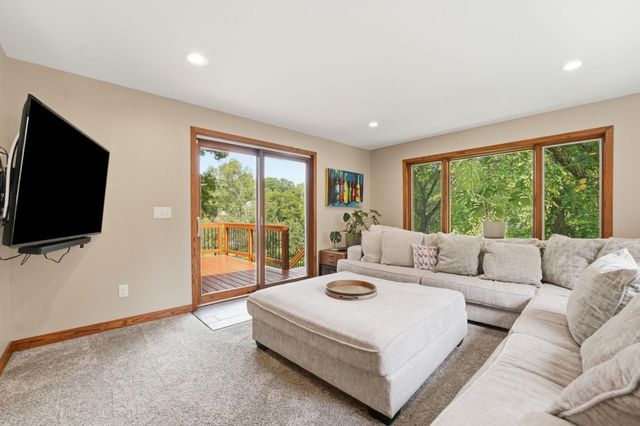 8601 Chalet Road, Bloomington, MN 55438