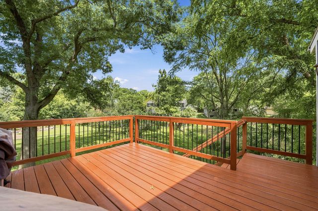 8601 Chalet Road, Bloomington, MN 55438